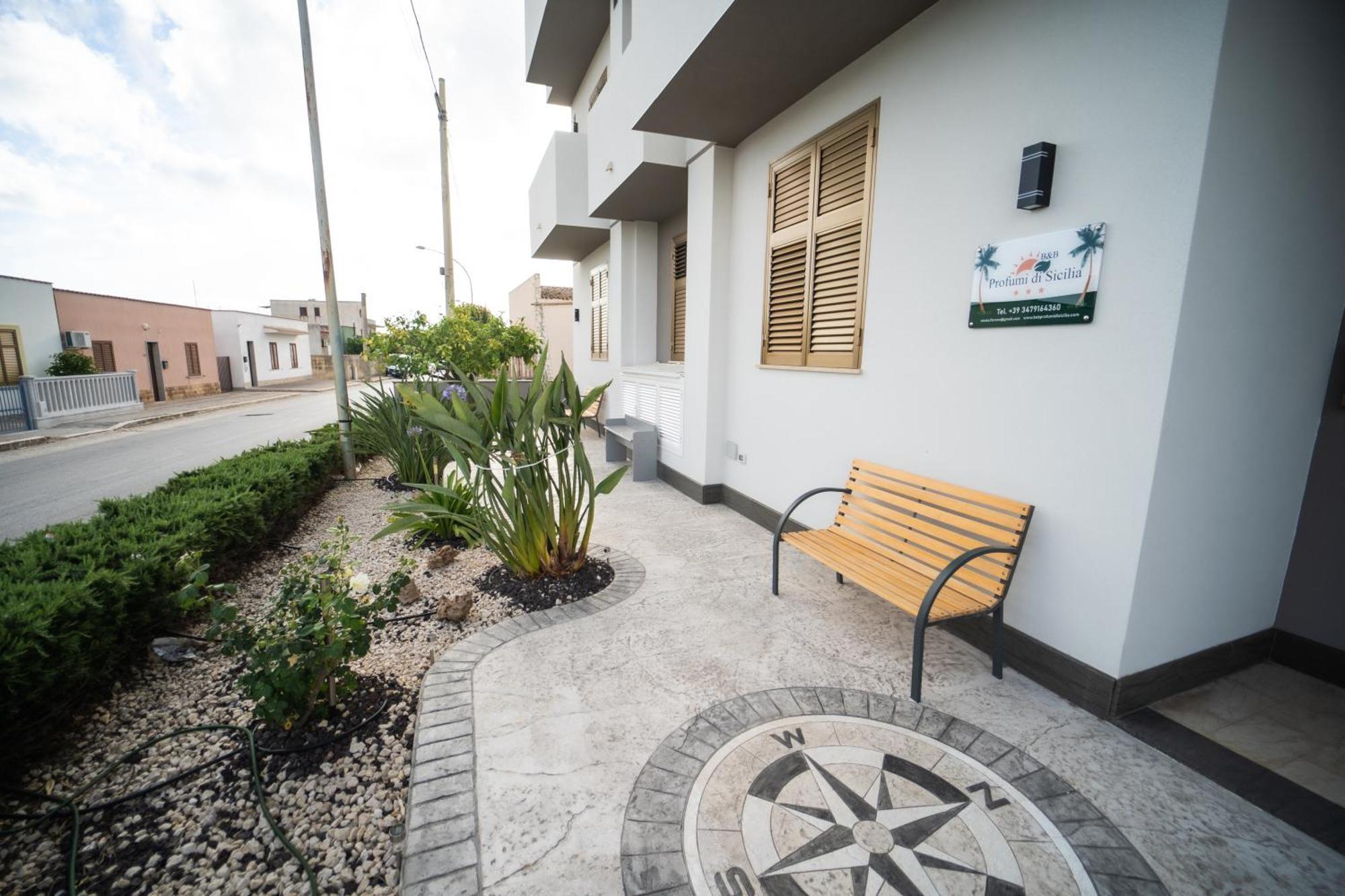 B&B Profumi Di Sicilia Valderice Exterior photo