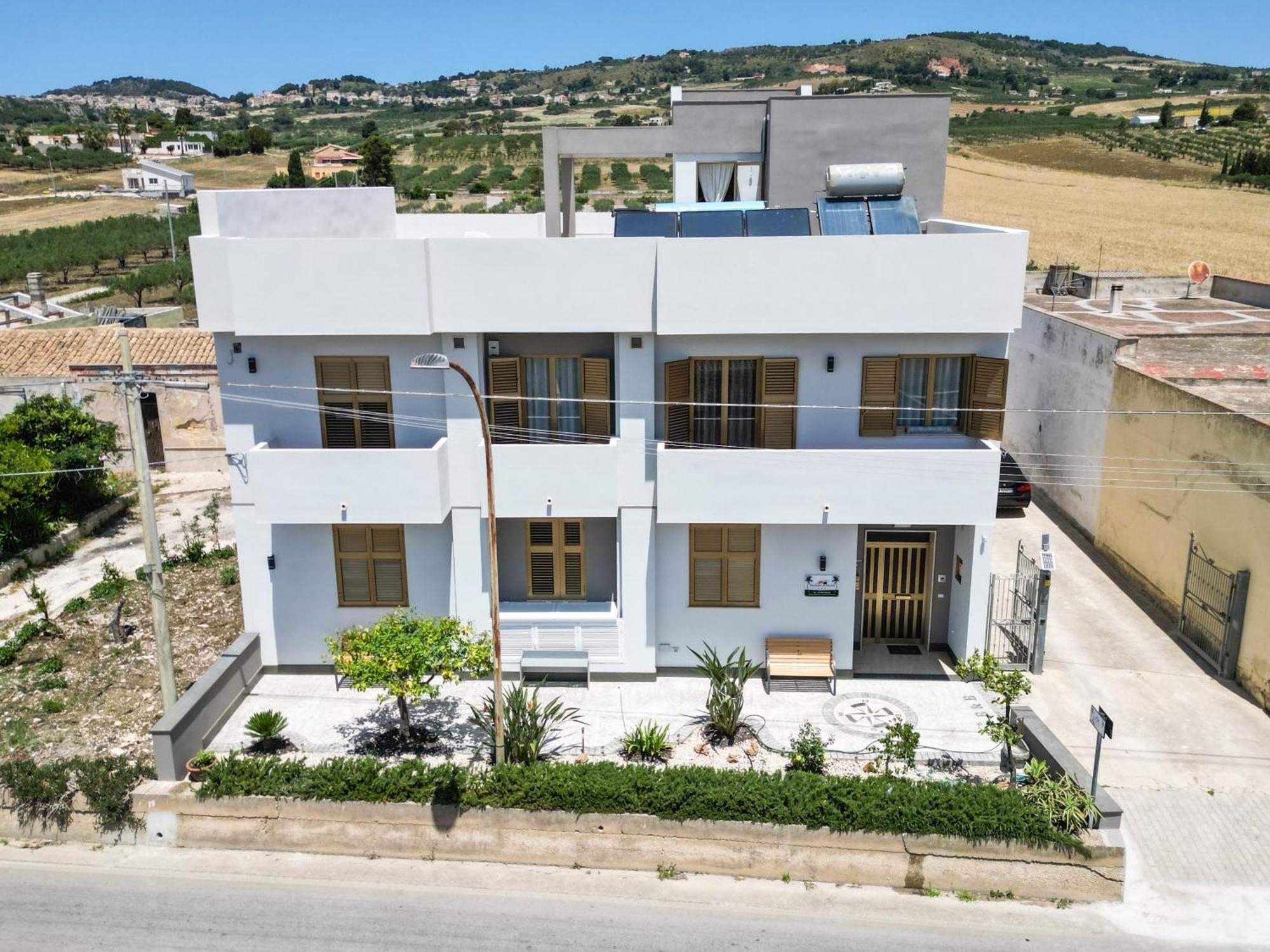 B&B Profumi Di Sicilia Valderice Exterior photo
